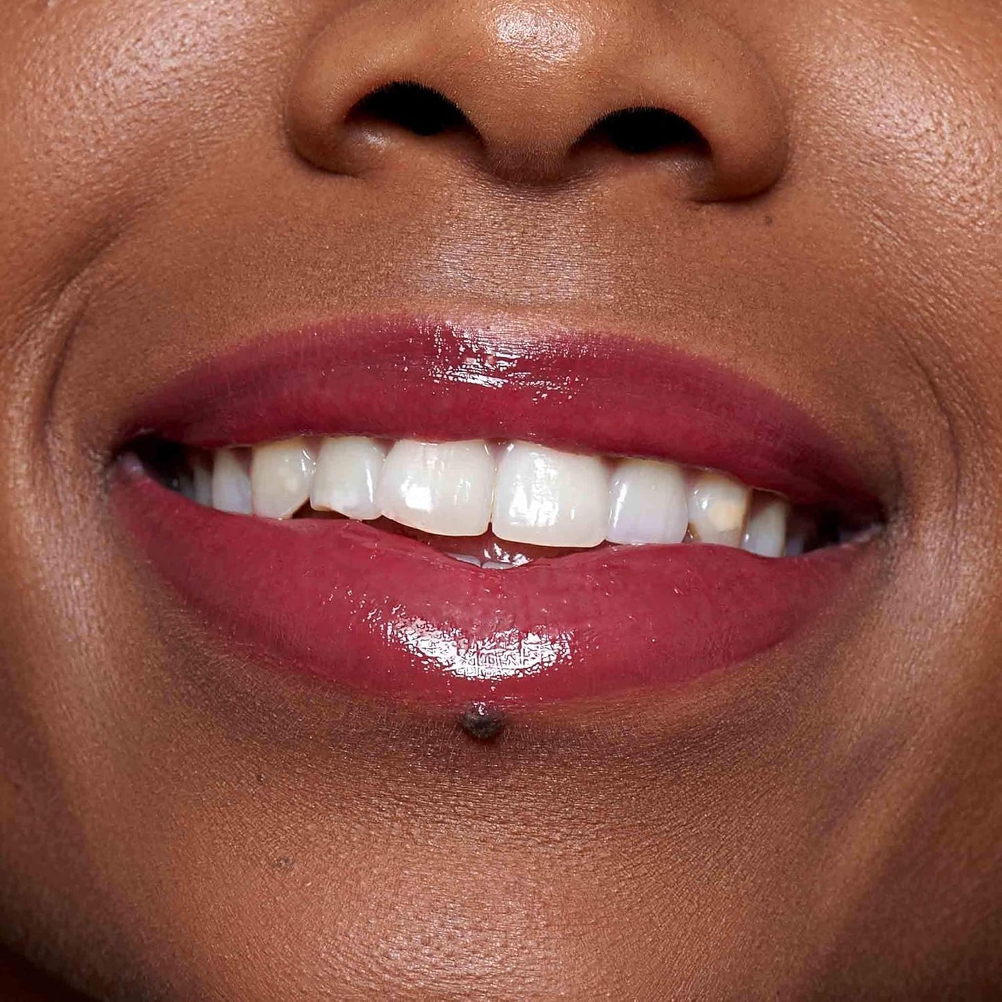 WUNDER BROW LIPS Makeup Lip Plumping Lip Gloss, Berry
