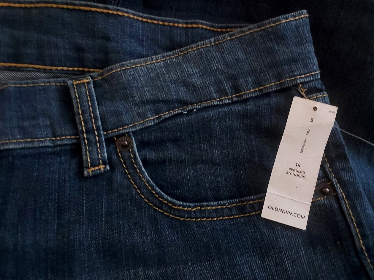 Old Navy Women's The Flirt Boot Cut Jeans, Size 14