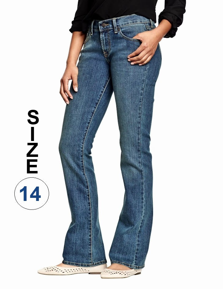 Old Navy Women's The Flirt Boot Cut Jeans, Size 14