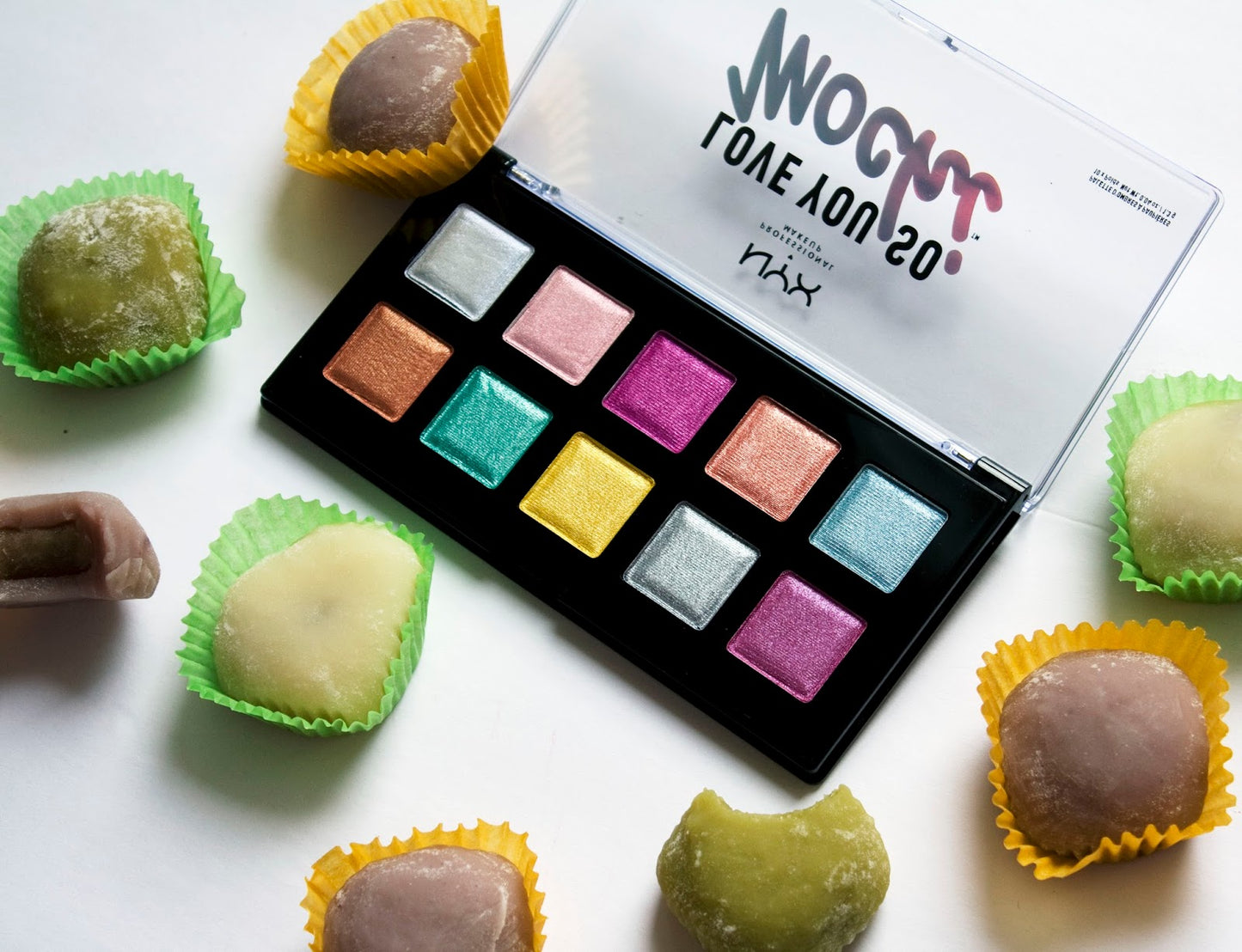 NYX PROFESSIONAL MAKEUP Love You So Mochi Eyeshadow Palette,