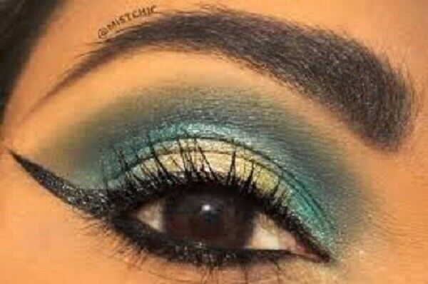 NYX PROFESSIONAL MAKEUP Holographic Halo Cream Eyeliner,