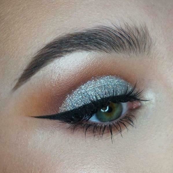 NYX PROFESSIONAL MAKEUP Holographic Halo Cream Eyeliner,