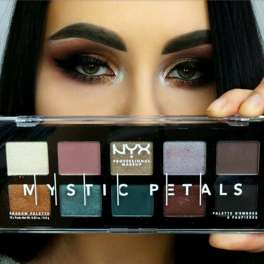 NYX PROFESSIONAL MAKEUP Mystic Petals Eyeshadow Palette,