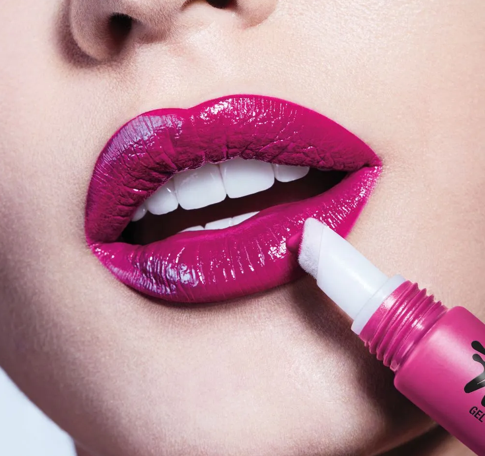 COVERGIRL Melting Pout Liquid Lipstick,