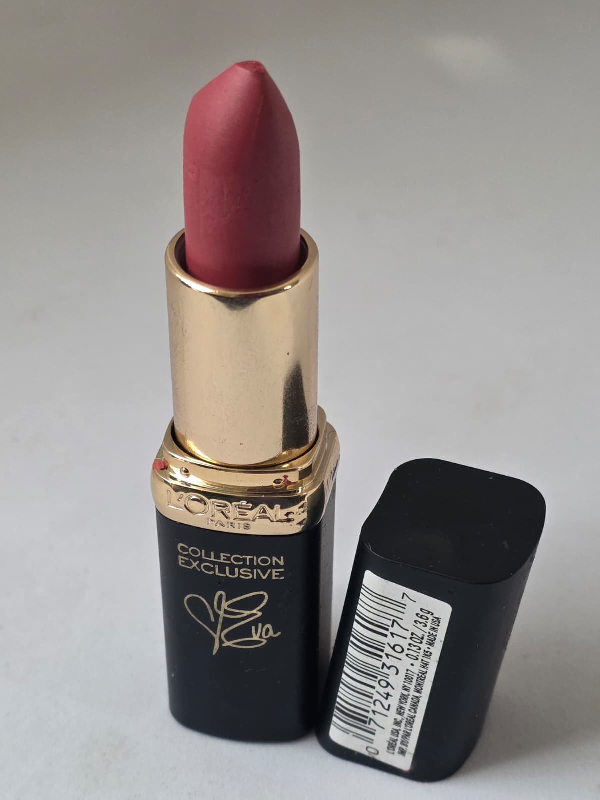 L'Oreal Paris Colour Riche Collection Exclusive Lipstick, 703 Eva's Pink