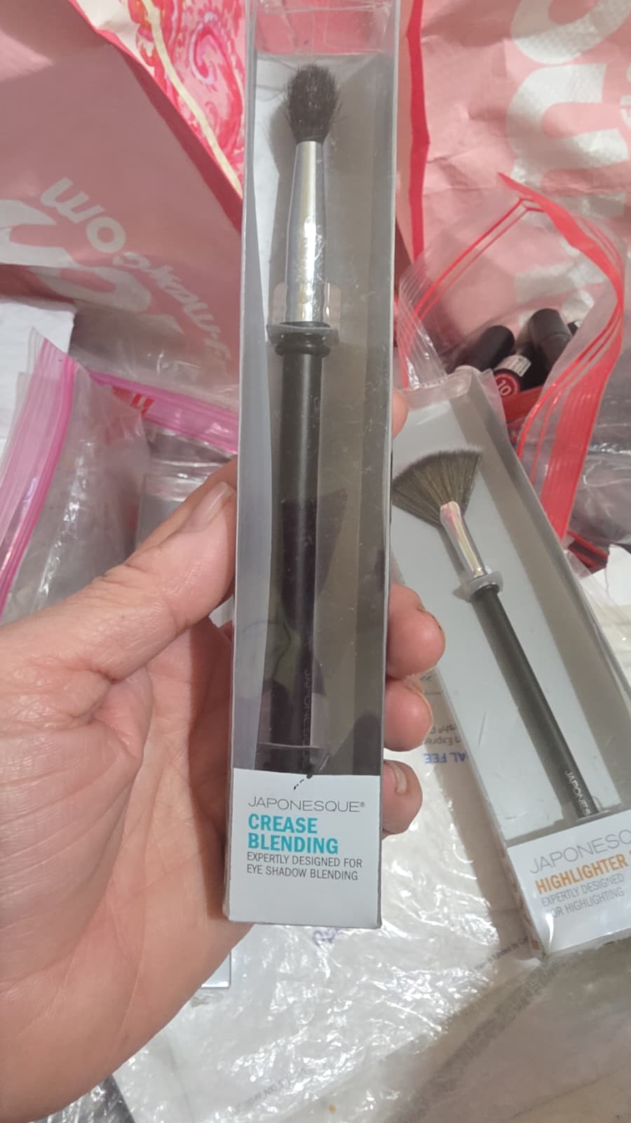 JAPONESQUE Crease Blending Brush – Professional Eye Makeup Brush