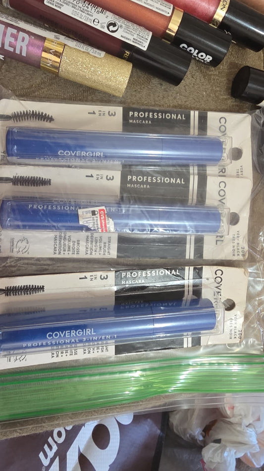 3X CoverGirl Professional 3-in-1 Mascara, 200 Very Black