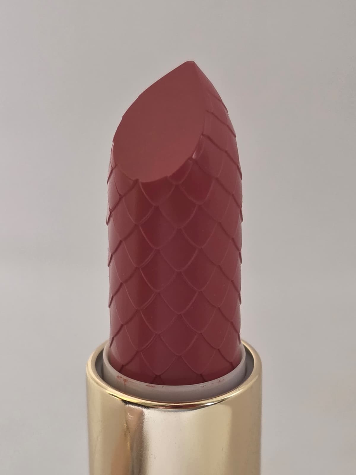2X L'Oréal Paris x Elie Saab Limited Edition Color Riche Satin Lipstick, 01 Musc Impact