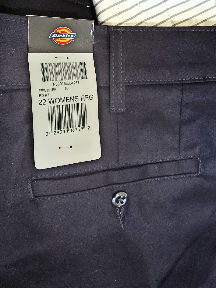 Dickies Women's Plus-Size Relaxed Straight Stretch Twill Pant, Size 22W