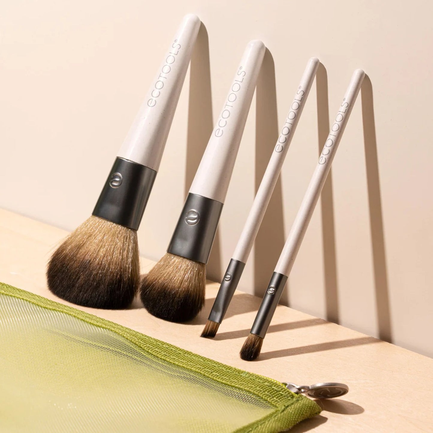 EcoTools On-The-Go Makeup Brush Kit, Travel-Friendly Brush Set, 4 Brush with Bag