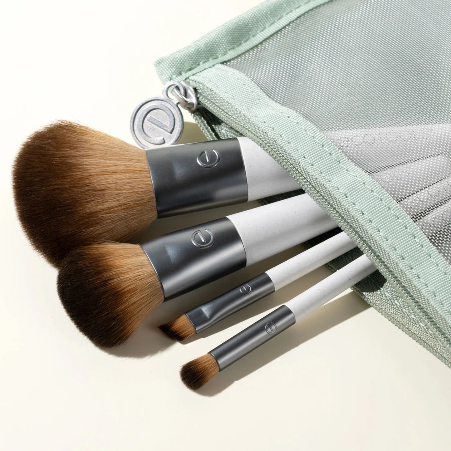 EcoTools On-The-Go Makeup Brush Kit, Travel-Friendly Brush Set, 4 Brush with Bag