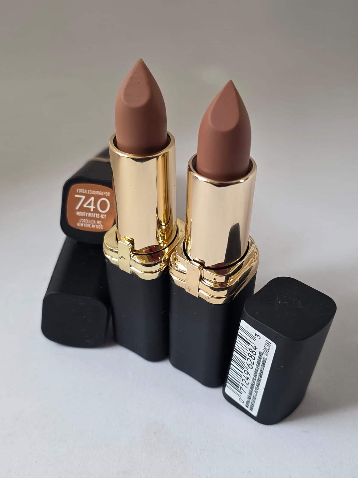 3X L'Oréal Paris Colour Riche Creamy Matte Lipstick, 740 Honey Matte-Ict