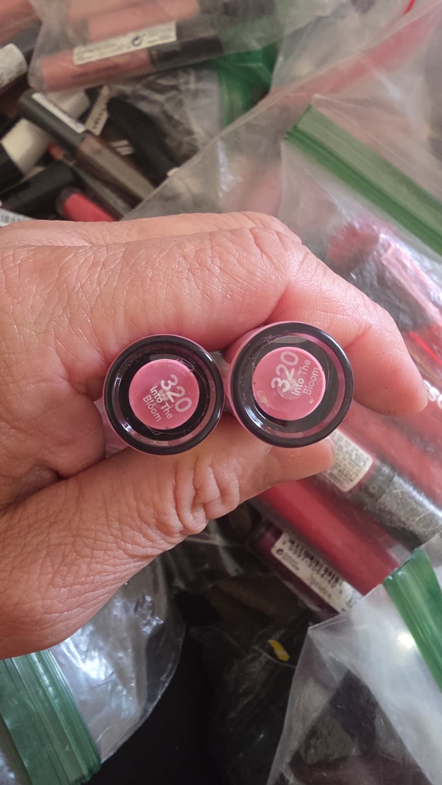 2X Revlon Super Lustrous The Gloss, 320 Into The Bloom